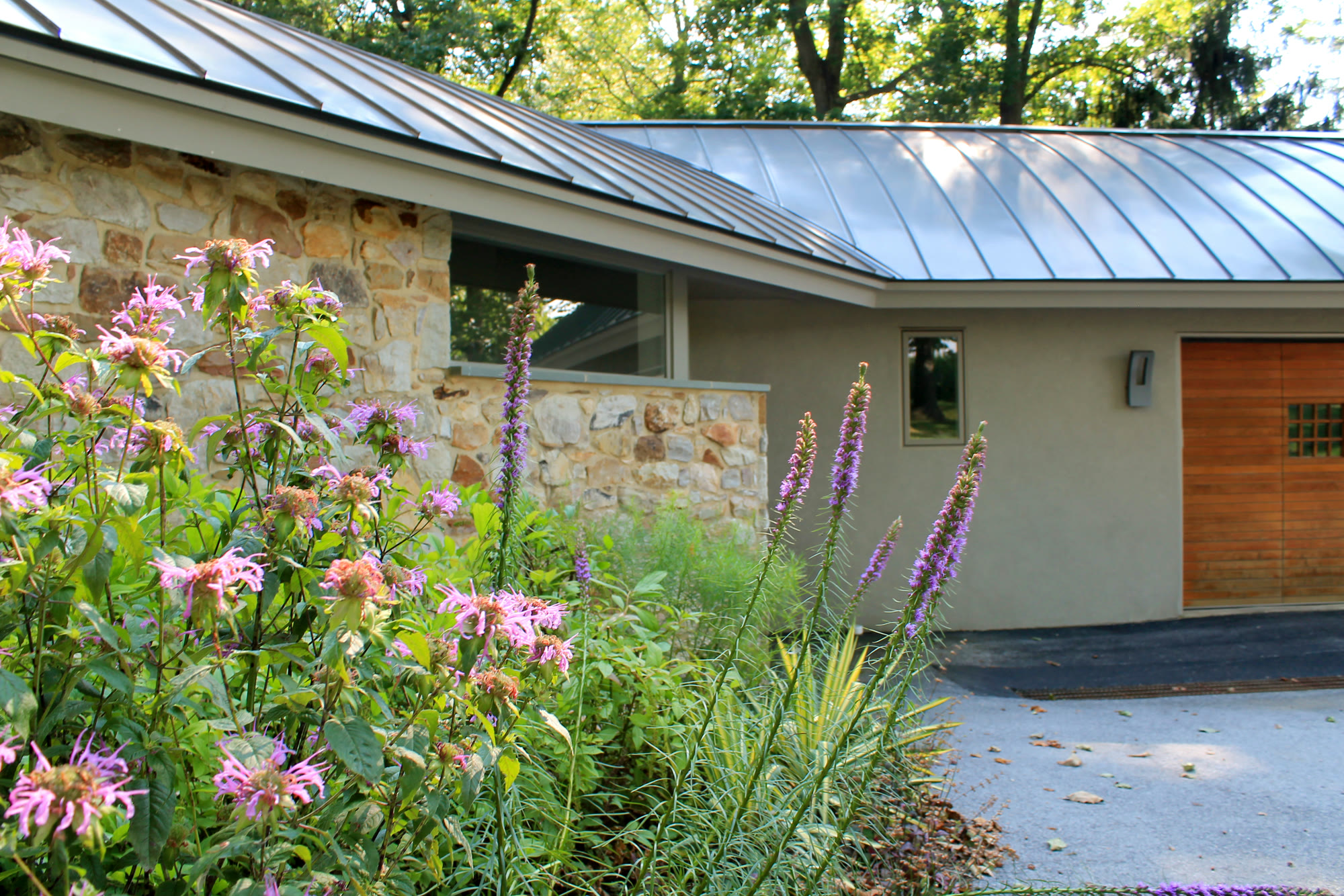 Contemporary Farmhouse &mdash; Meadow Edge